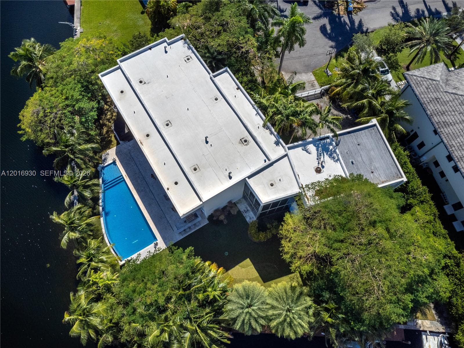 400 Tamarind Dr photo 50