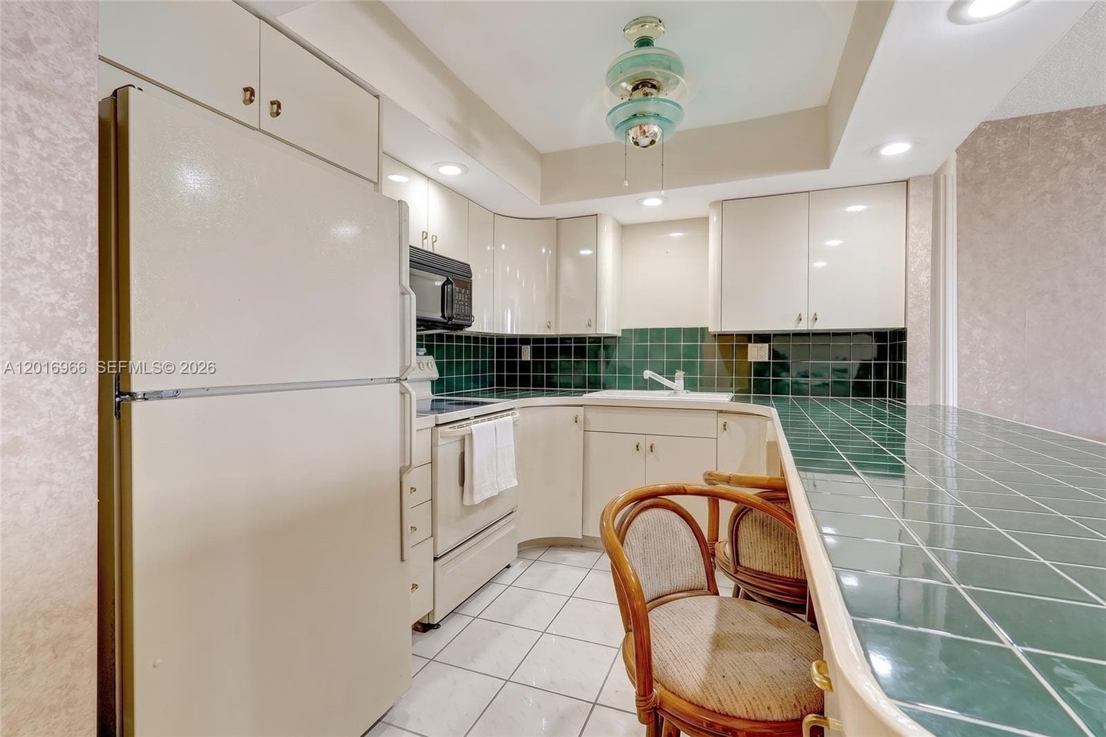 THE OLYMPUS CONDO · #622 in Hallandale Beach - Photo 6