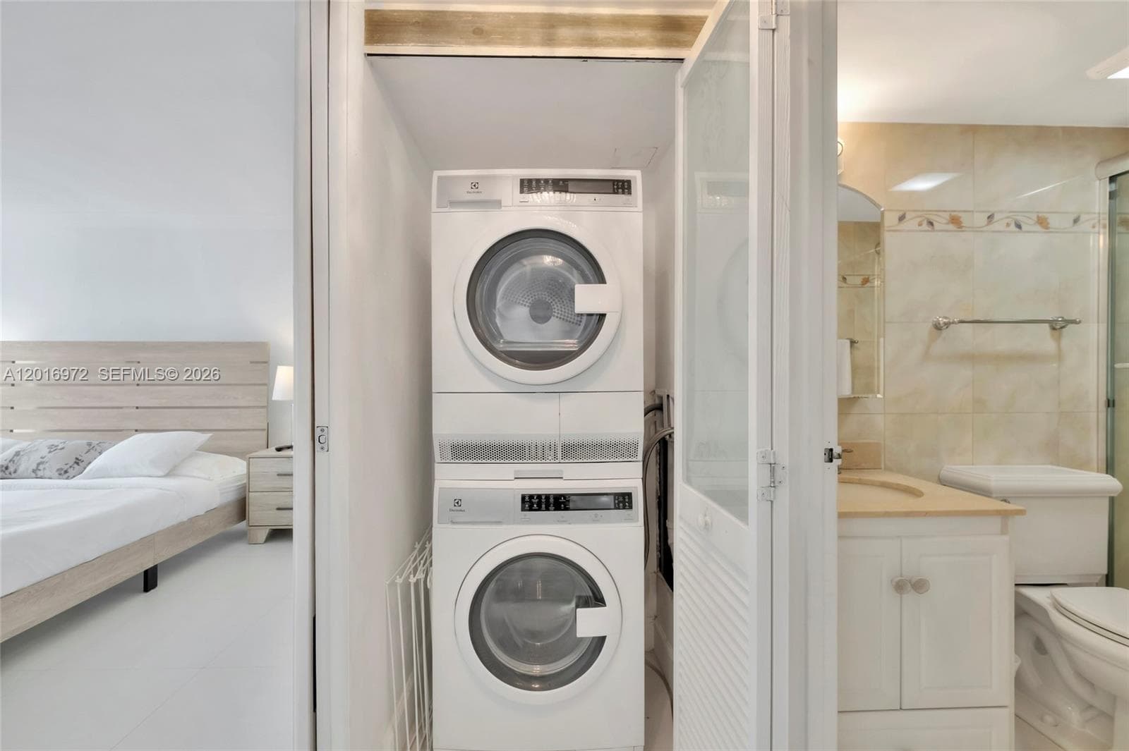 THE RIVIERA CONDO · #1805 in Miami Beach - Photo 8