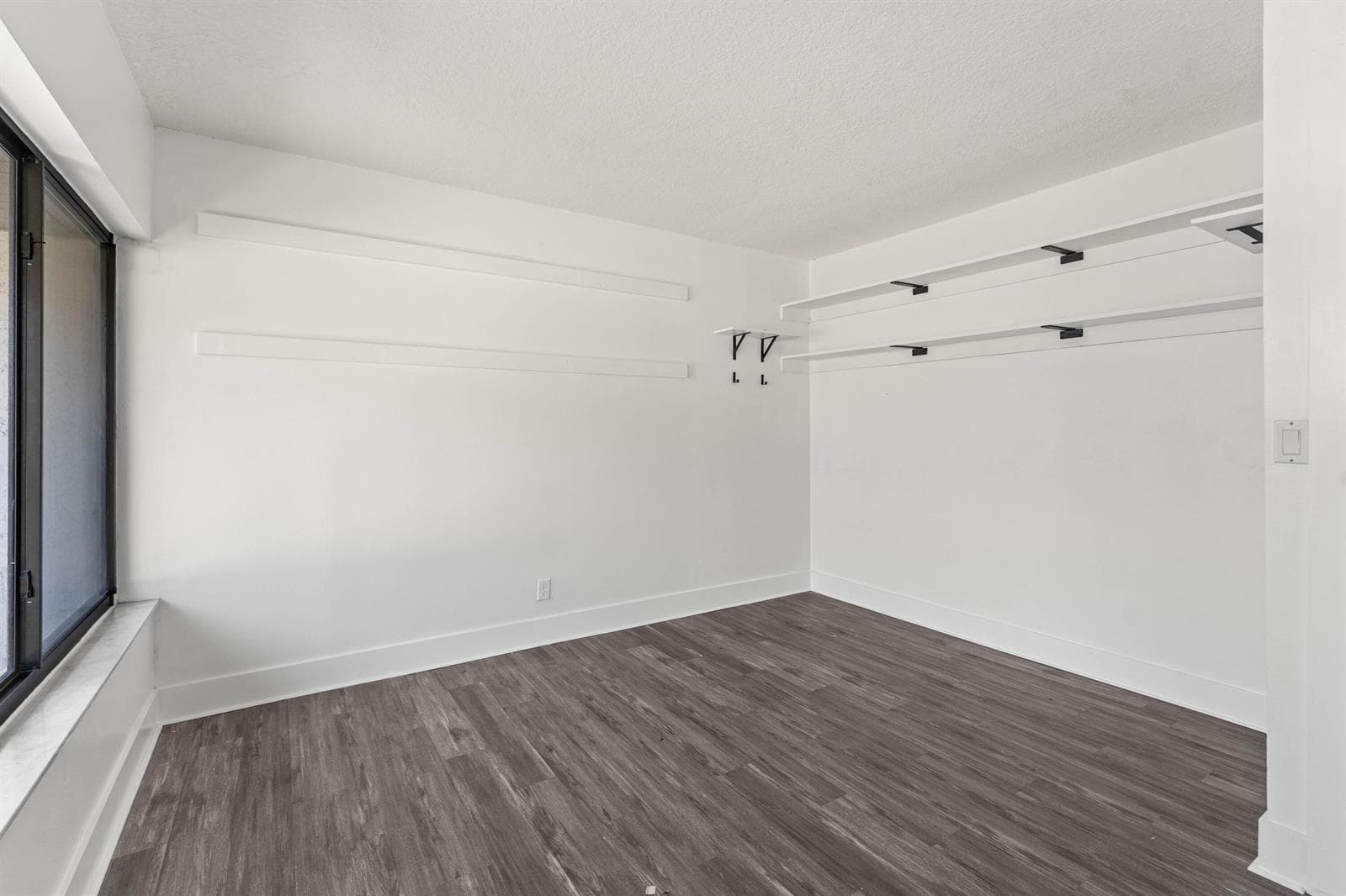Second Bedroom/Closet