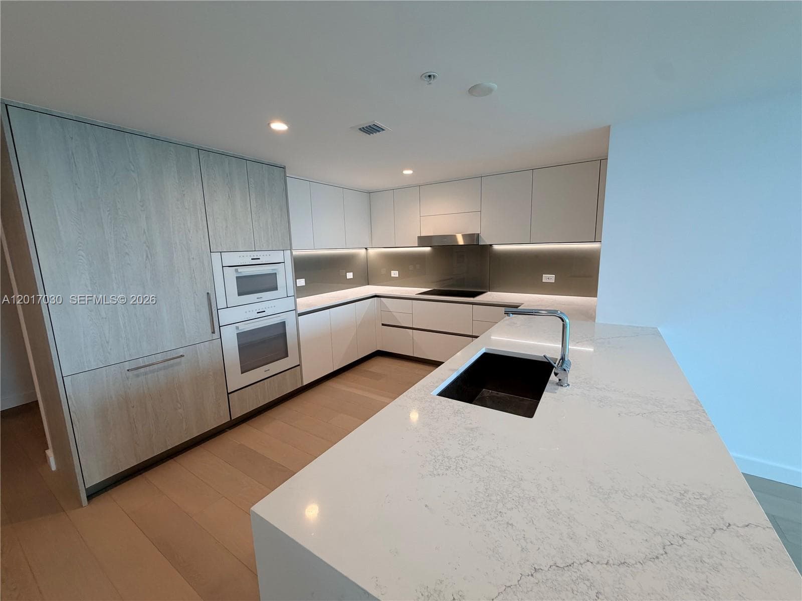 La Baia North · #309 in Bay Harbor Islands - Photo 3