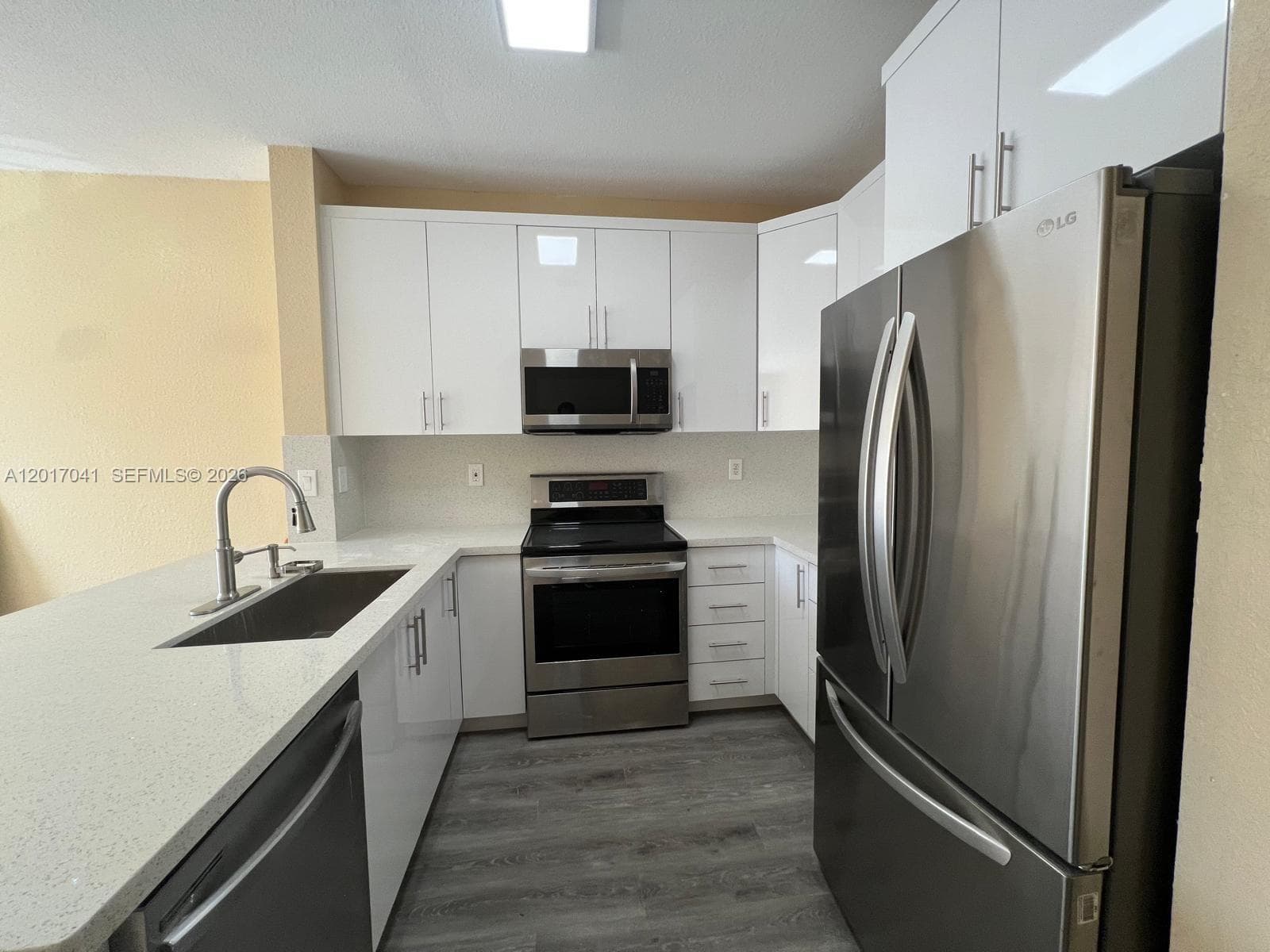 SHOMA HOMES AT COUNTRY CL · #203-13 in Hialeah - Photo 17