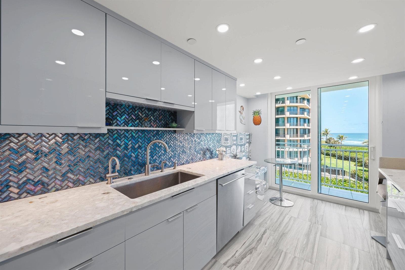 500 Ocean Drive - 14.jpg-SMALL