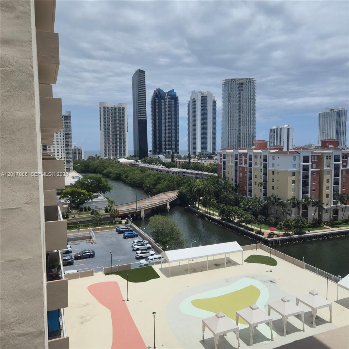 WINSTON TOWERS 100 CONDO · #1020 in Sunny Isles Beach - Photo 2