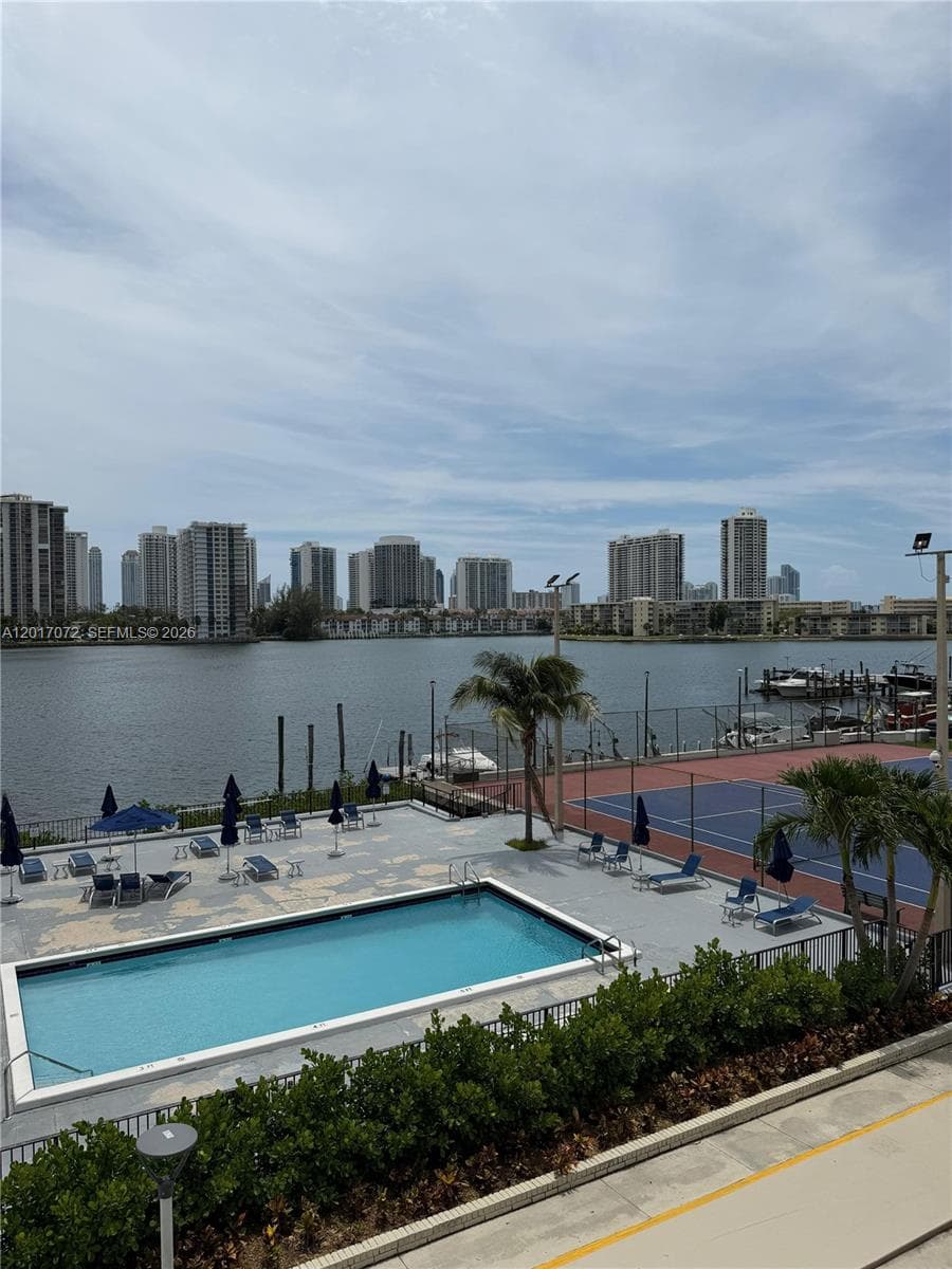 COMMODORE PLAZA CONDO · #T-211 in Aventura - Photo 13