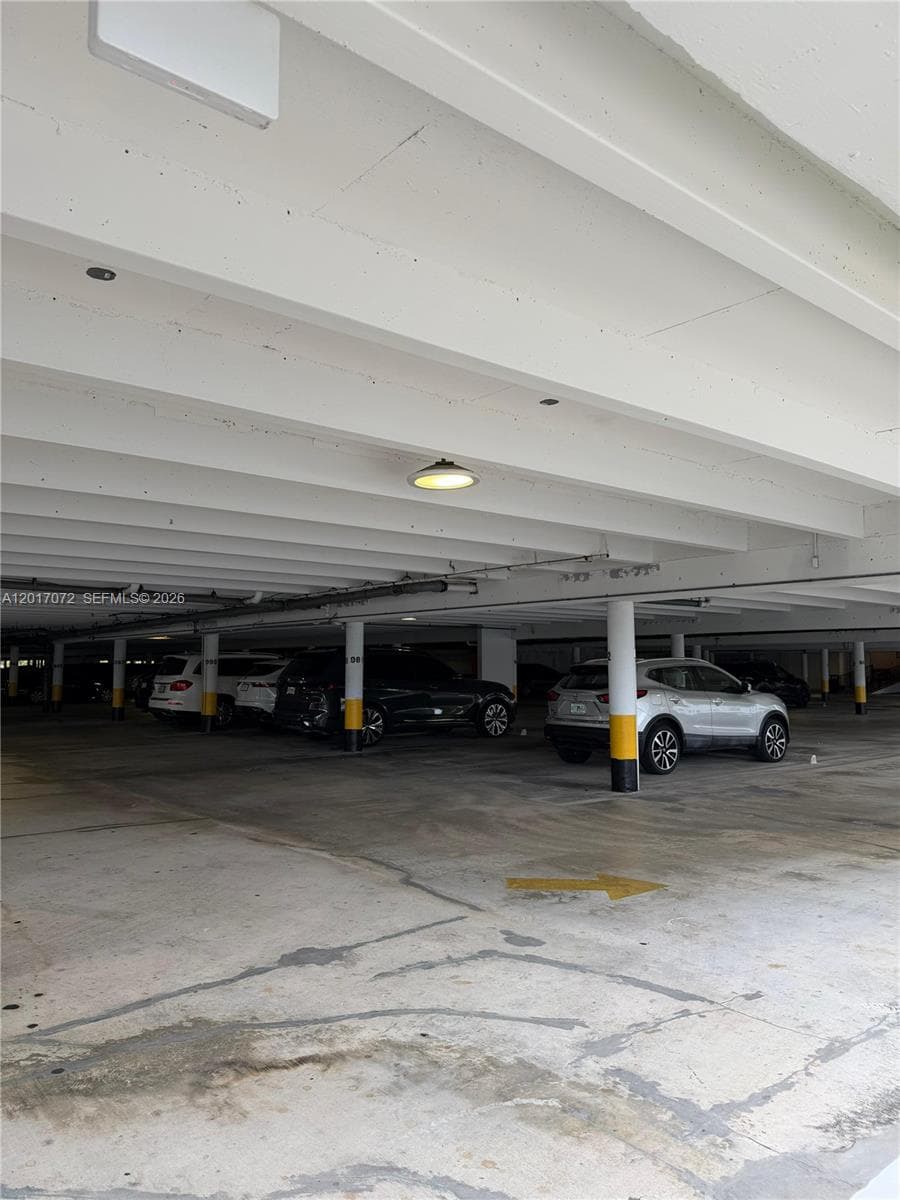 COMMODORE PLAZA CONDO · #T-211 in Aventura - Photo 10
