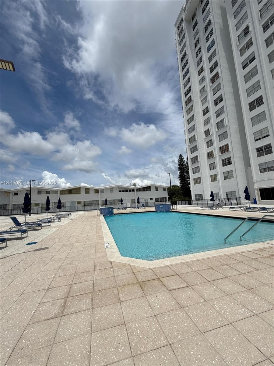COMMODORE PLAZA CONDO · #T-211 in Aventura - Photo 14