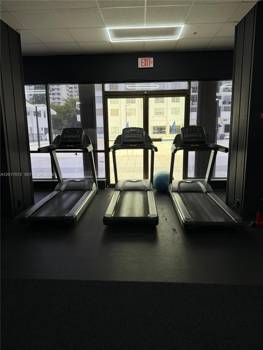 COMMODORE PLAZA CONDO · #T-211 in Aventura - Photo 18