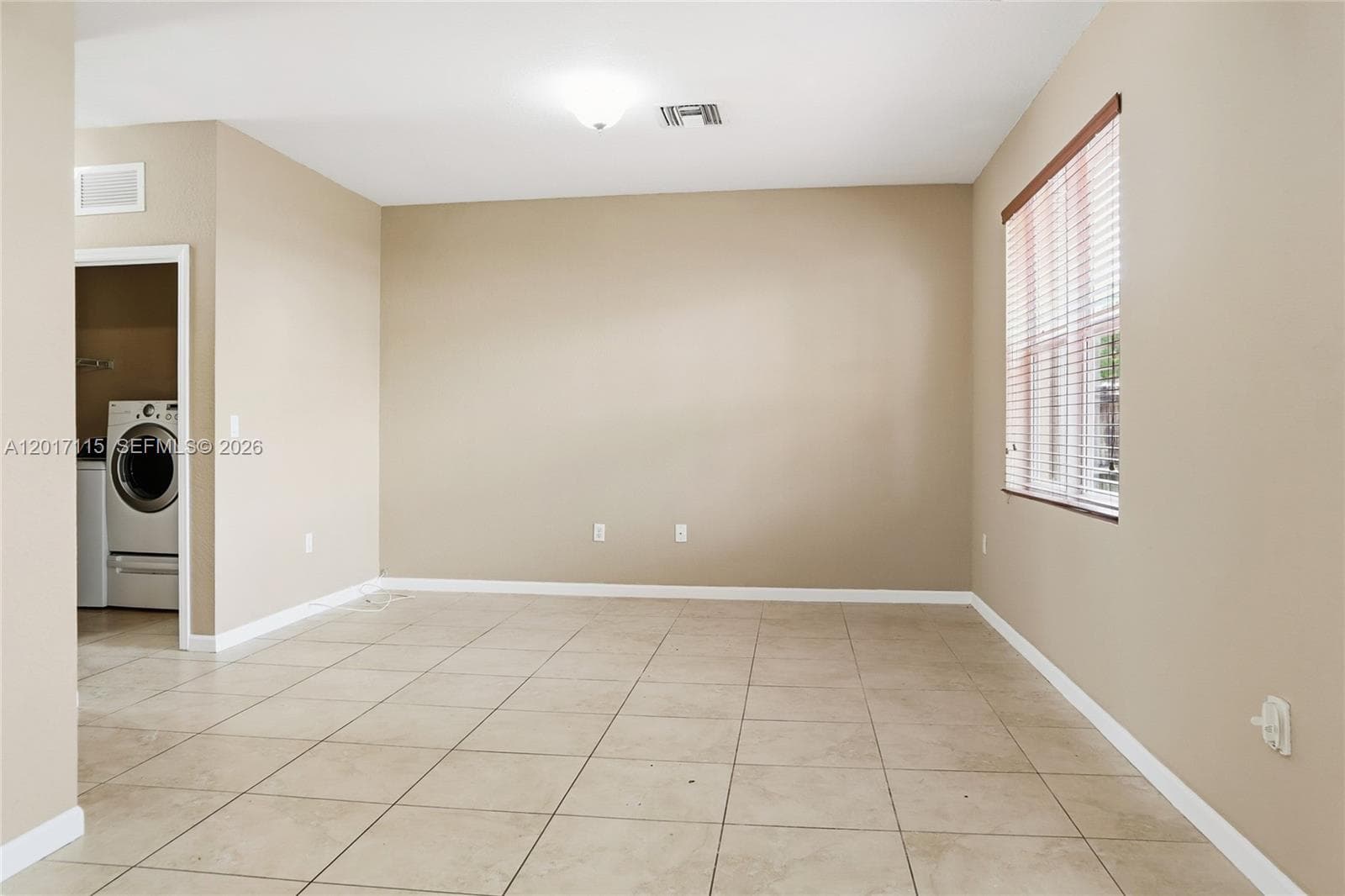 3072 SE 5th Dr photo 4