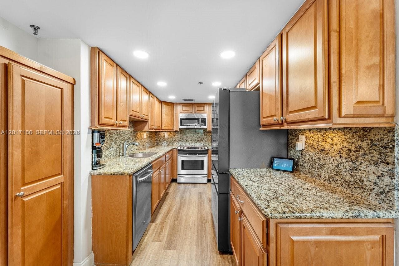 EVERGLADES OF NORTH PALM · #505 in North Palm Beach - Photo 6