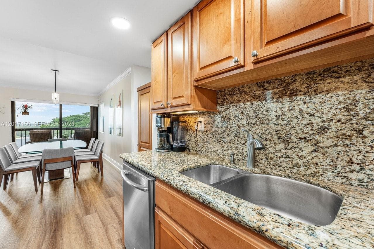 EVERGLADES OF NORTH PALM · #505 in North Palm Beach - Photo 7