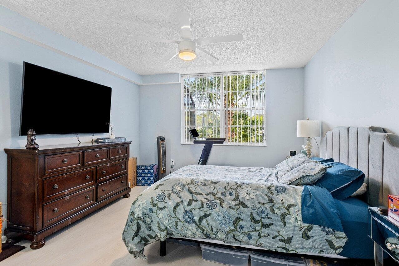 016-3111ClintMooreRoad-101-BocaRaton-FL-