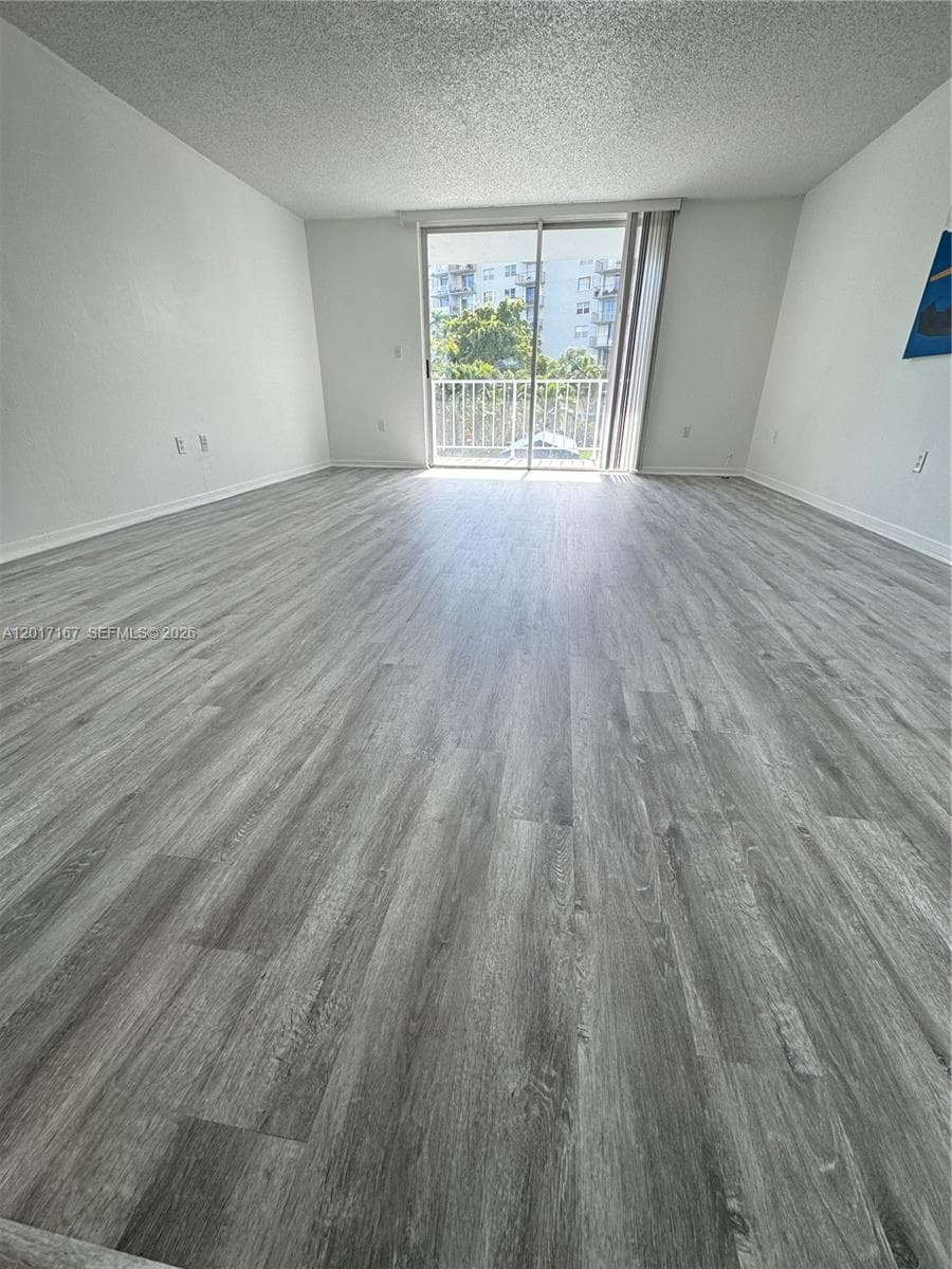 Three HORIZON NORTH · #205 in North Miami - Photo 12