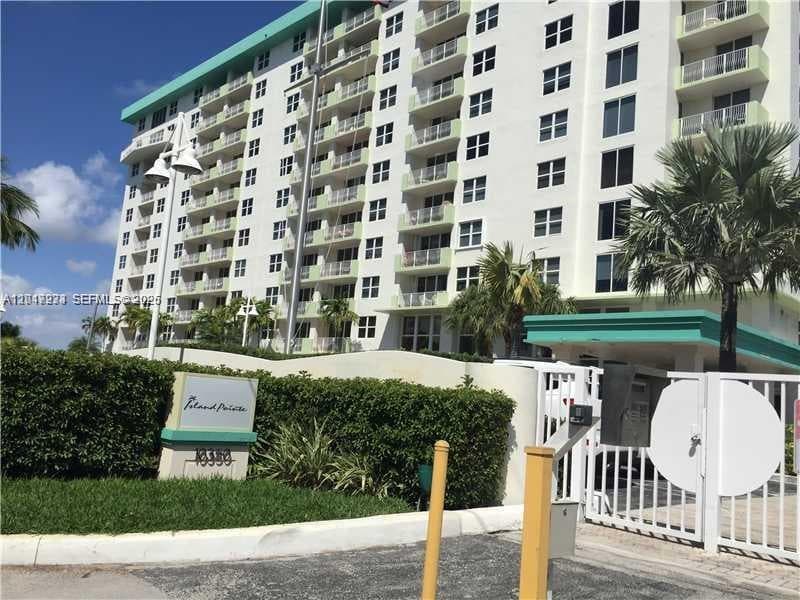ISLAND POINTE CONDO · #10N in Bay Harbor Islands - Photo 6