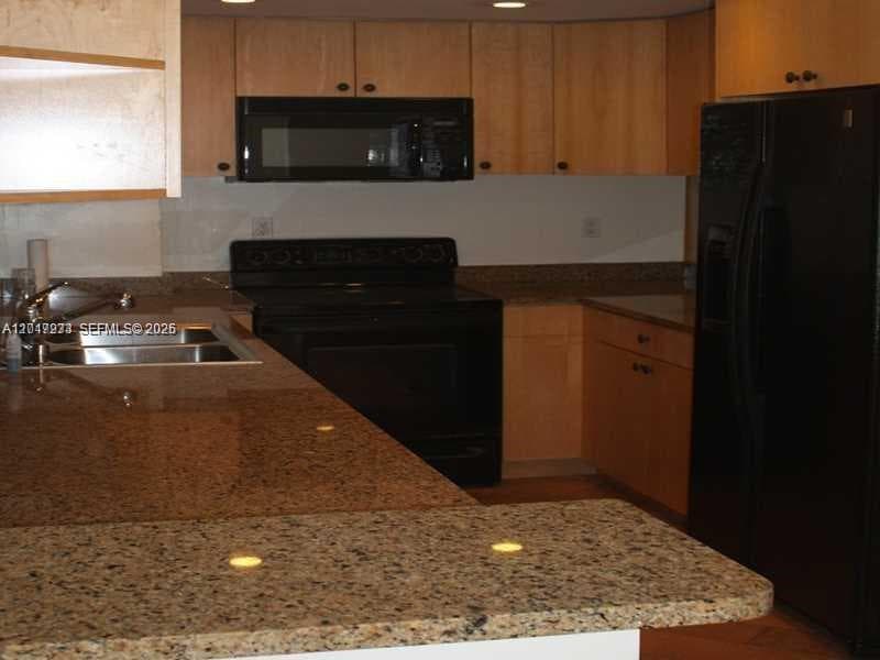 ISLAND POINTE CONDO · #10N in Bay Harbor Islands - Photo 8