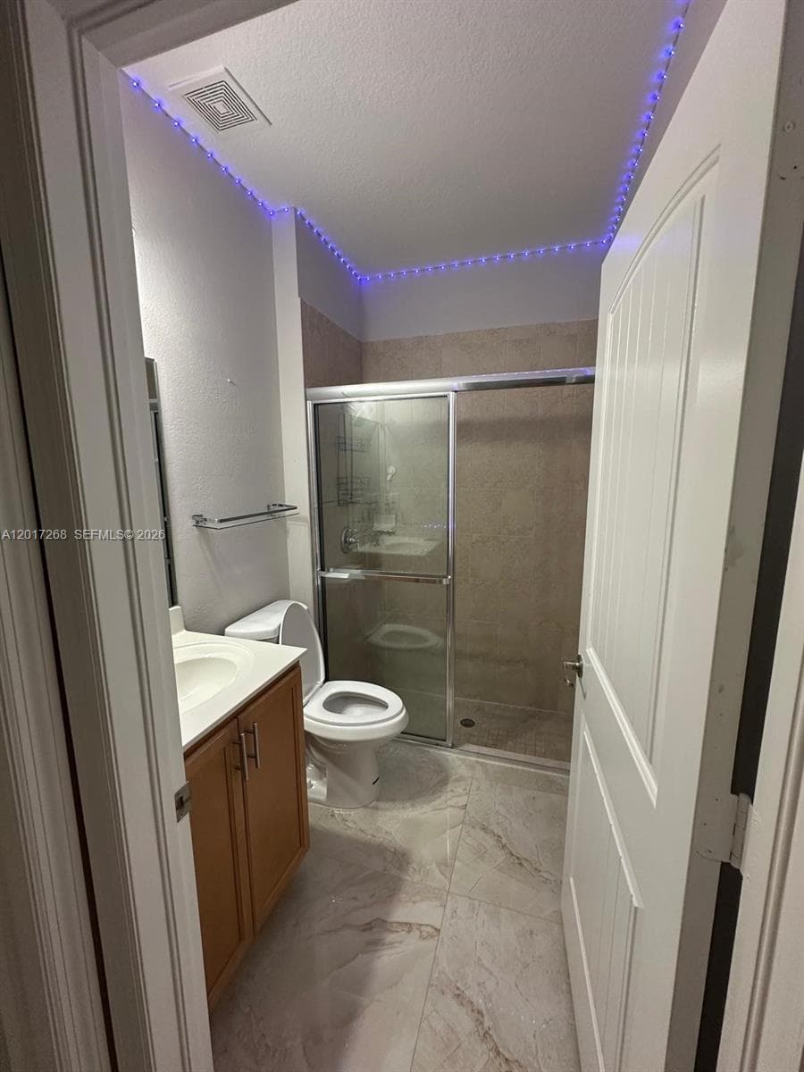 Bano primer piso