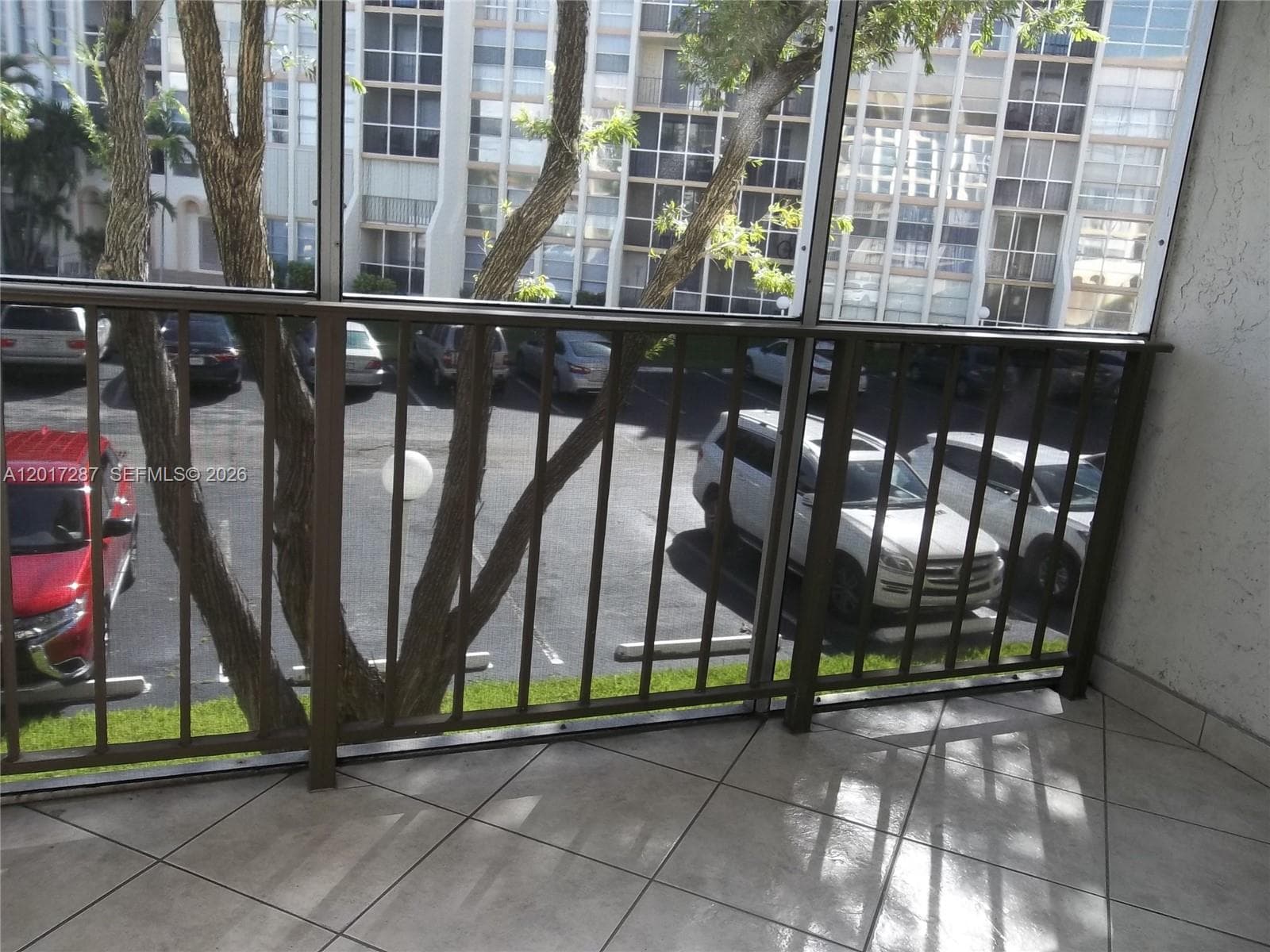 DESOTO PARK CONDO · #208 in Hallandale Beach - Photo 10
