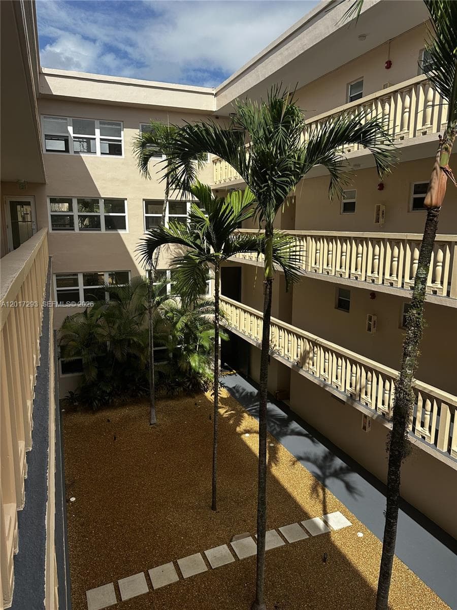 FOURTH GULFSTREAM GARDENS · #415 in Hallandale Beach - Photo 16