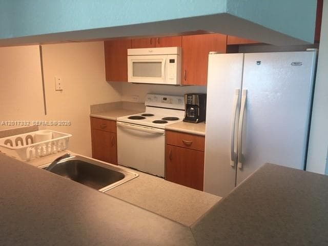 SEYBOLD POINTE CONDO · #1104 in Miami - Photo 7