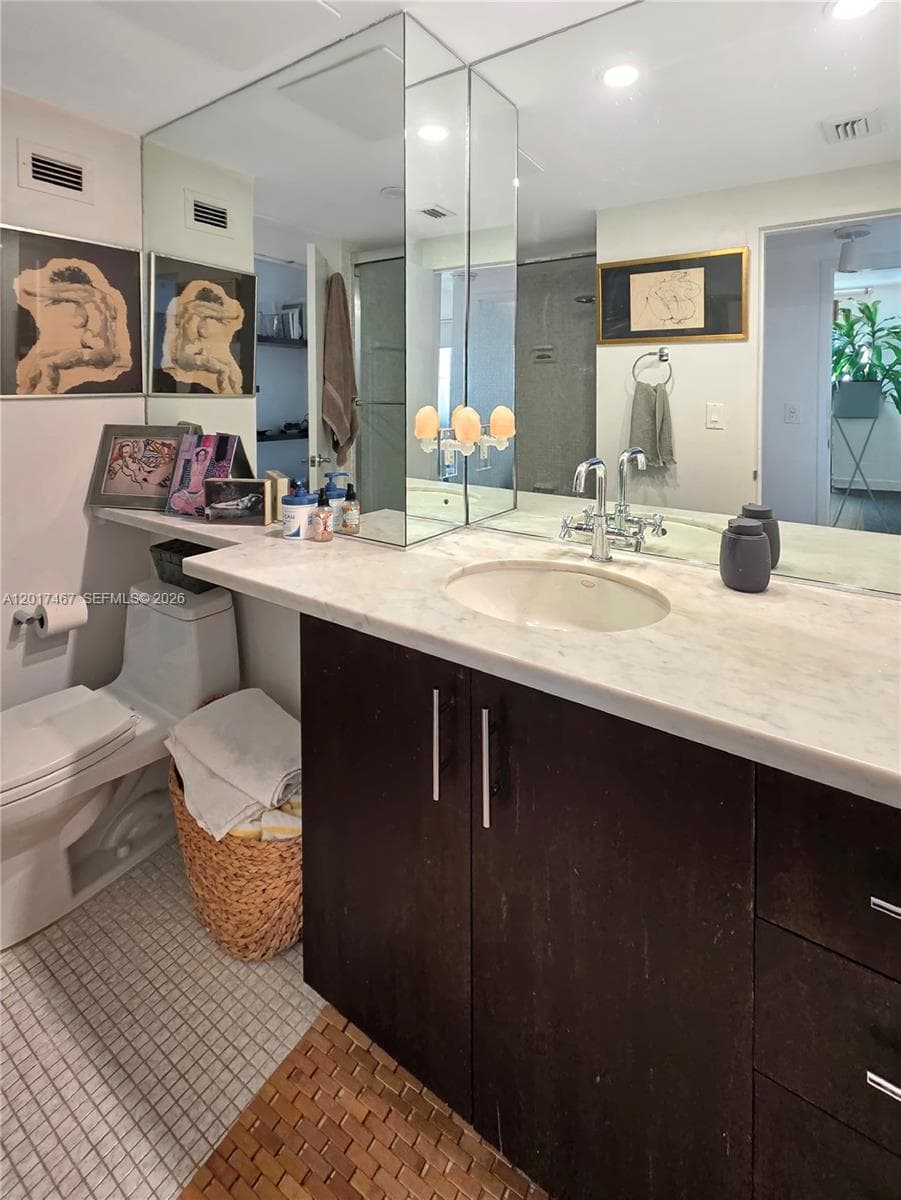 SOUTH BAY CLUB CONDO · #921 in Miami Beach - Photo 10