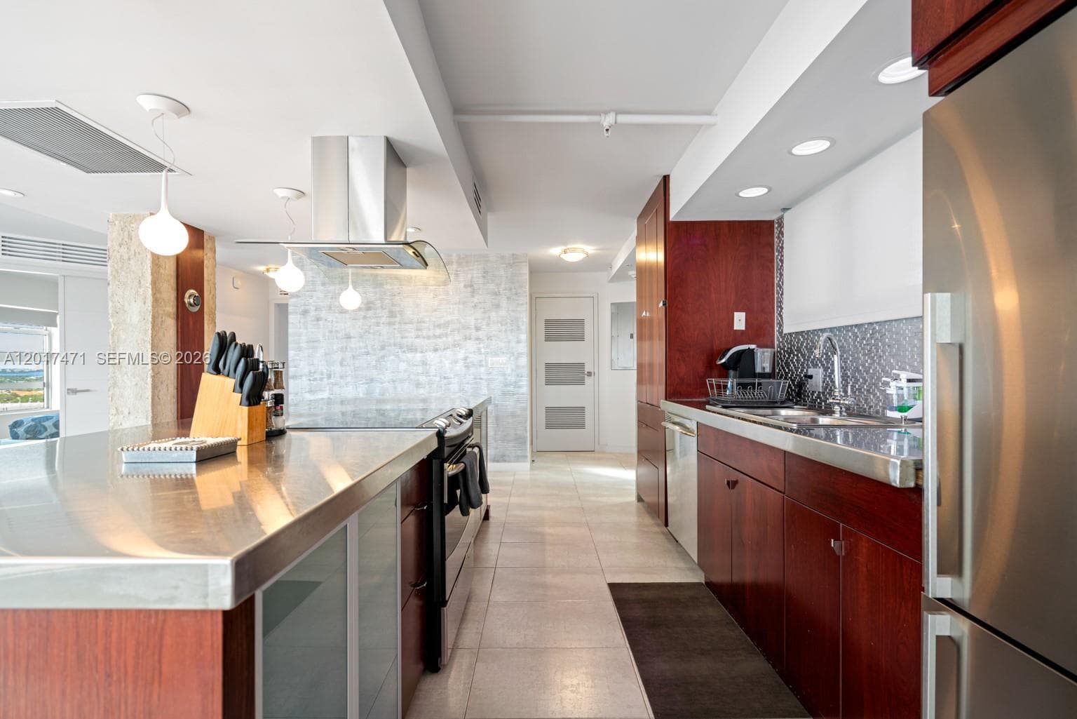 OCTAGON TOWERS I CONDO · #PHG in Miami Beach - Photo 2