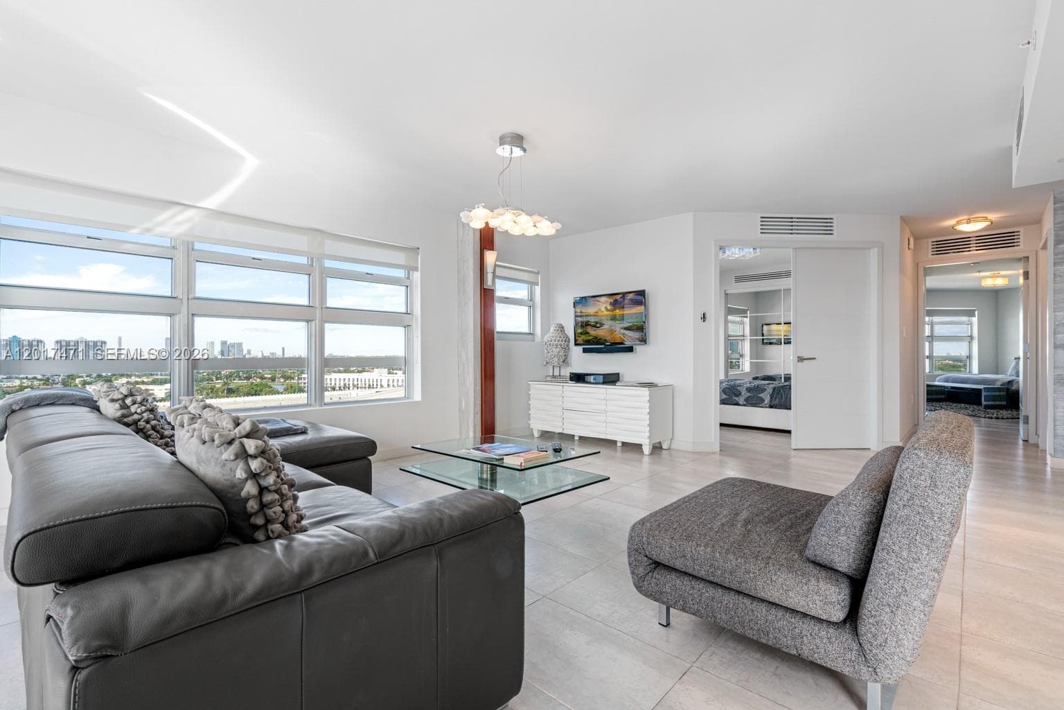OCTAGON TOWERS I CONDO · #PHG in Miami Beach - Photo 4