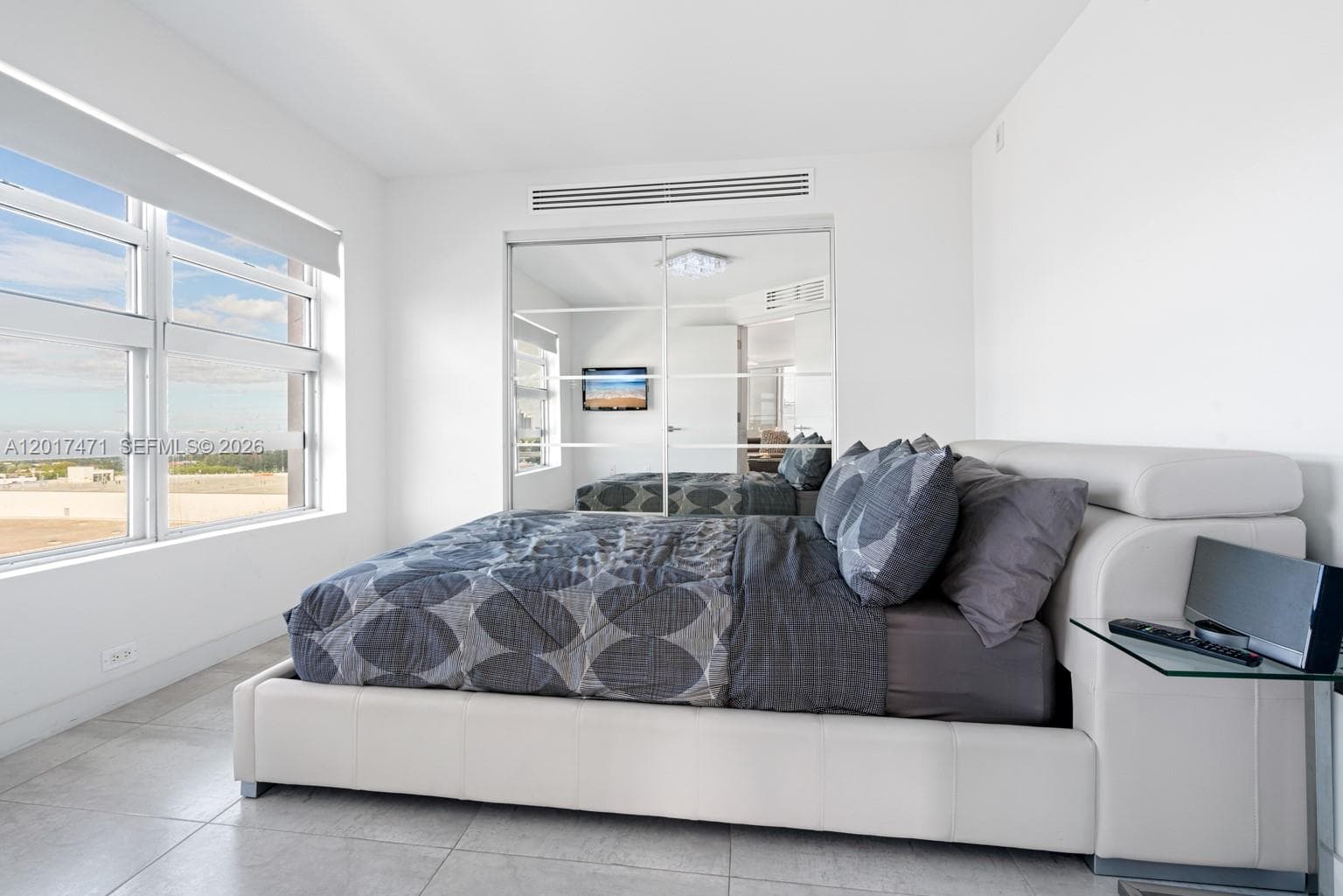 OCTAGON TOWERS I CONDO · #PHG in Miami Beach - Photo 8
