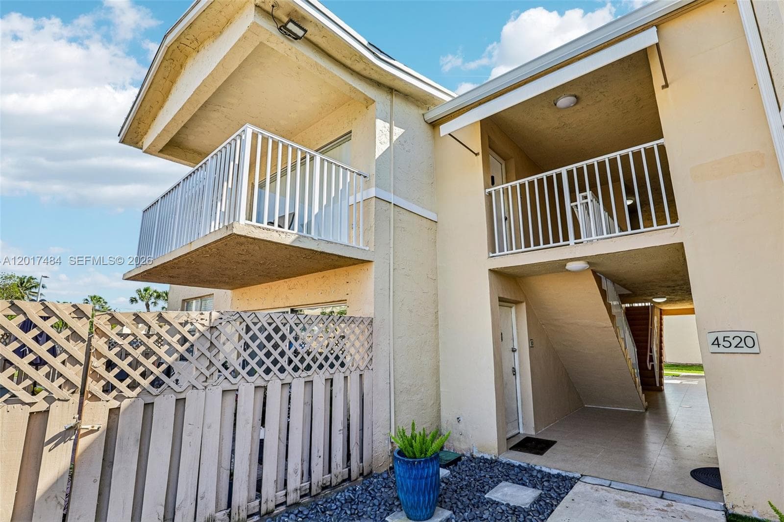 DORAL GARDENS · #2D in Doral - Photo 2