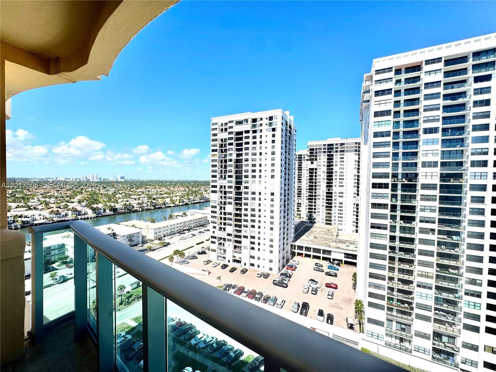 WAVE CONDO · #PH4 in Hollywood - Photo 8