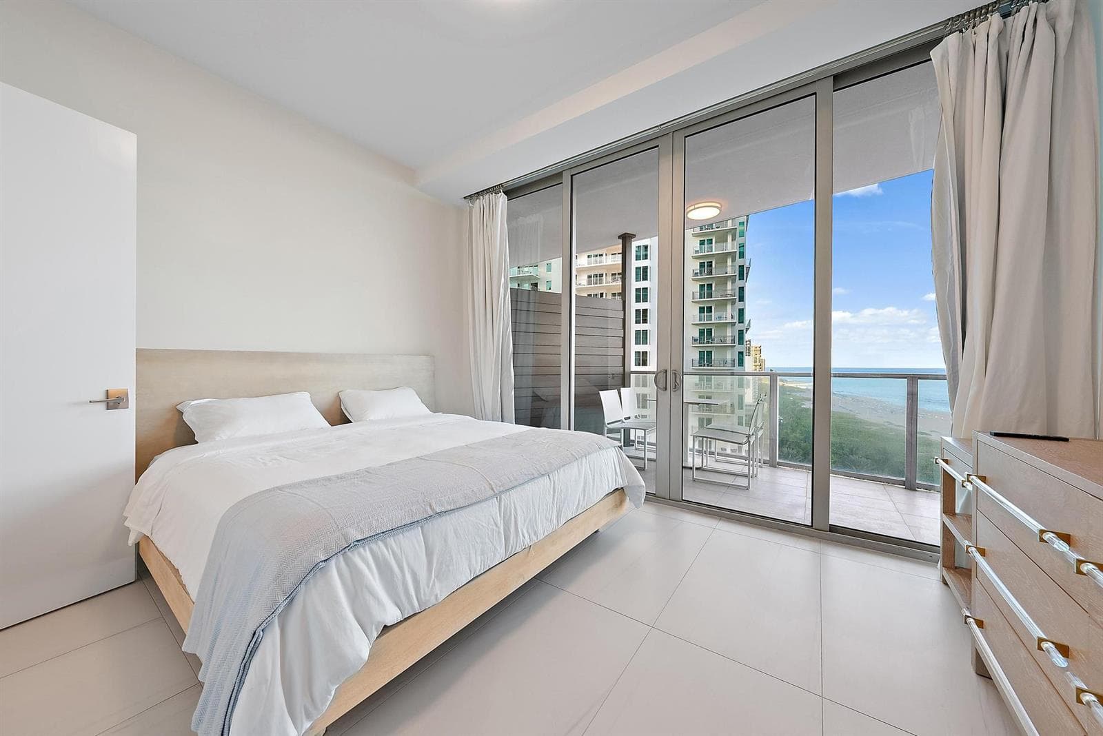 3100 N Ocean Drive, H1002-13