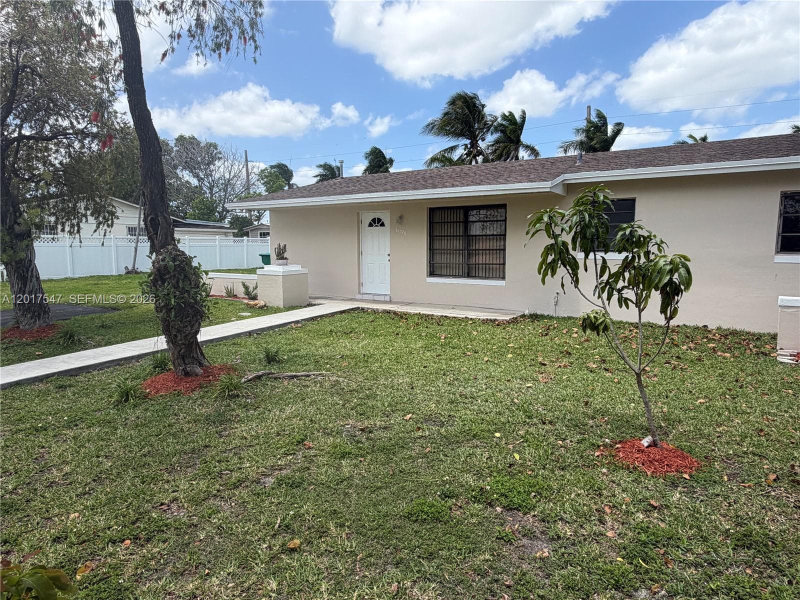 10375 SW 152nd TER #A photo 2