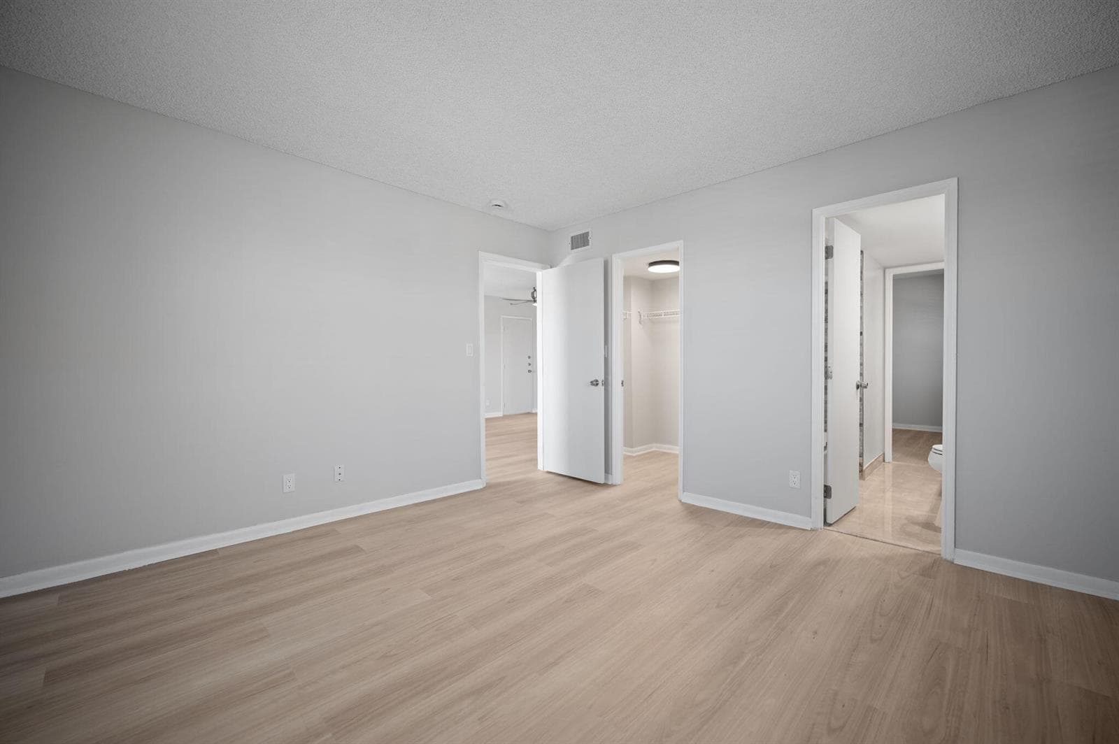8-web-or-mls-900-ne-18th-ave