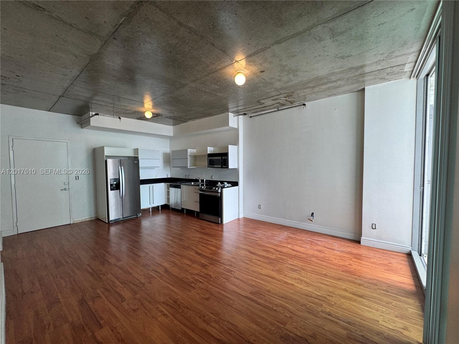 NEO VERTIKA CONDO · #2532 in Miami - Photo 2