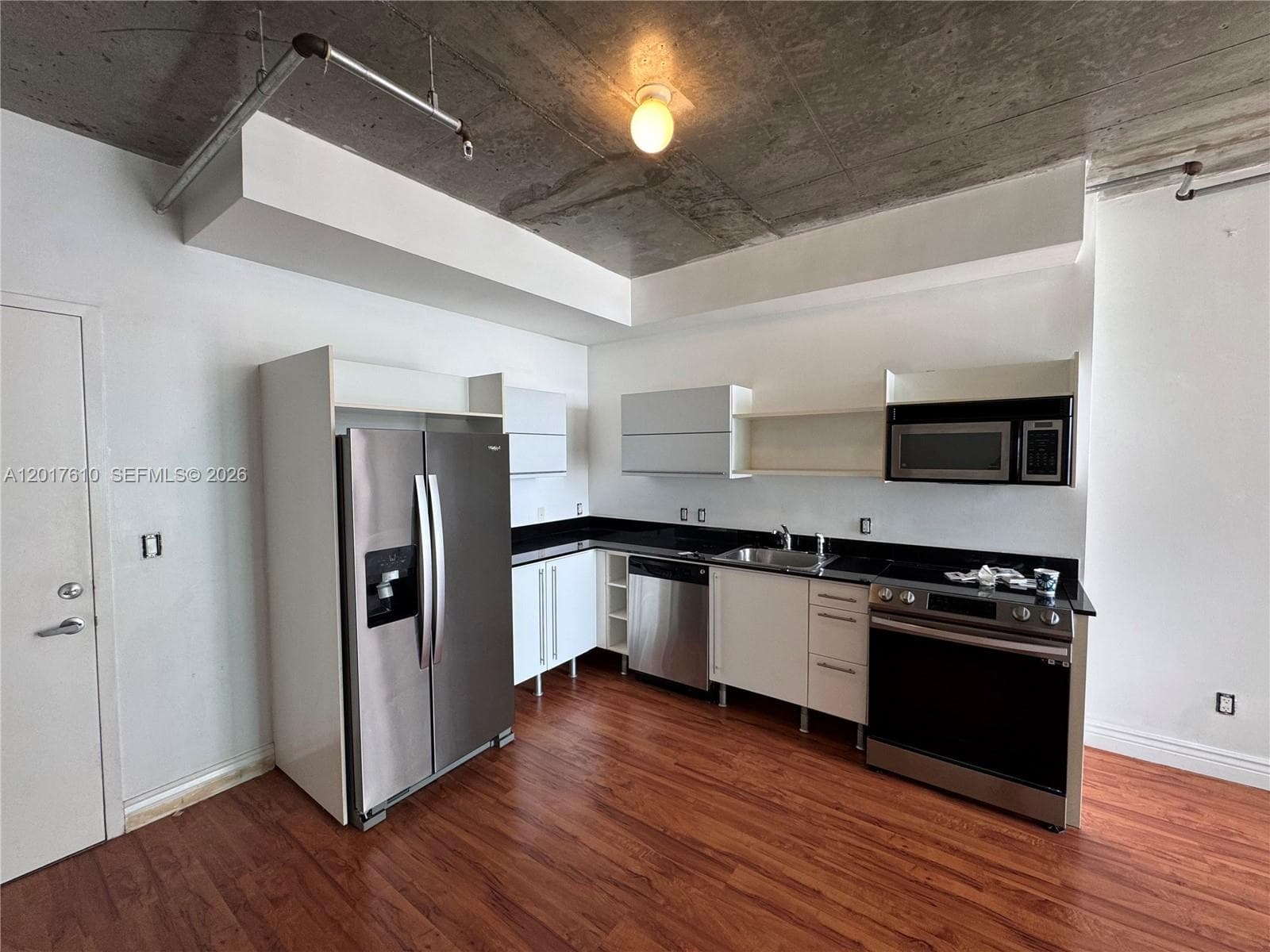 NEO VERTIKA CONDO · #2532 in Miami - Photo 7