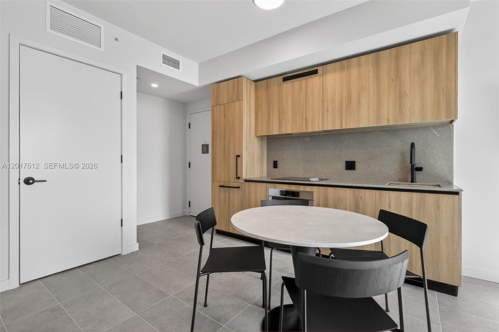 501 FIRST Residences · #3313 in Miami - Photo 3