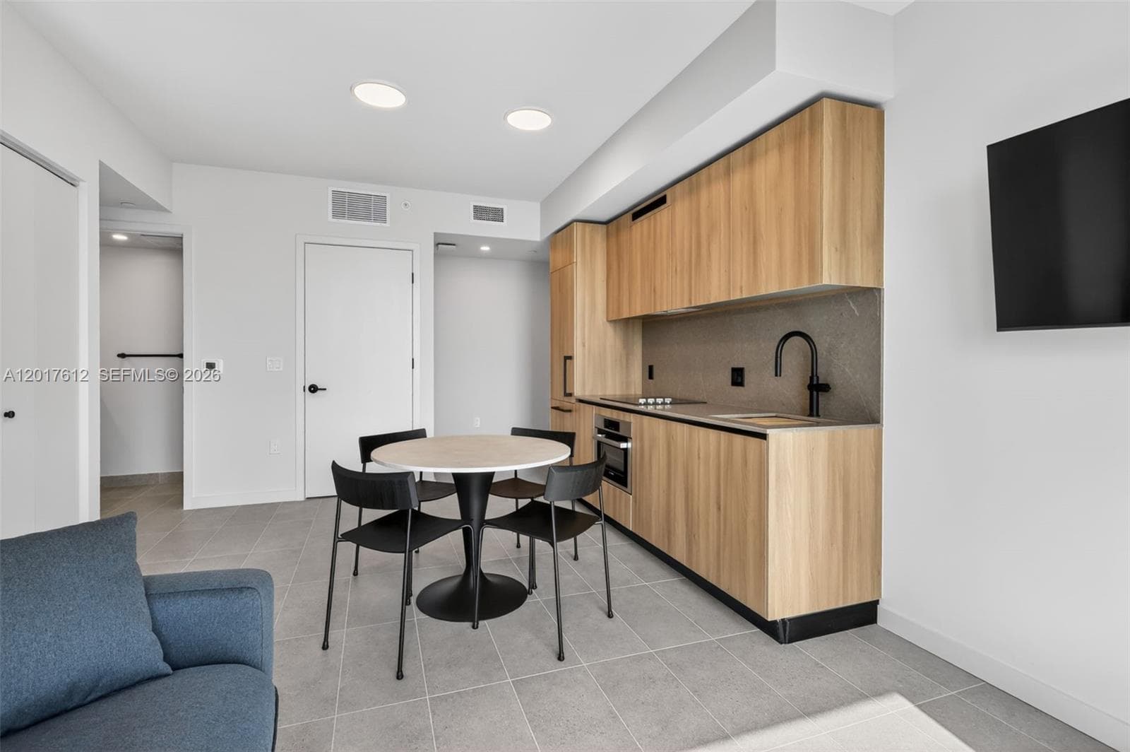 501 FIRST Residences · #3313 in Miami - Photo 8