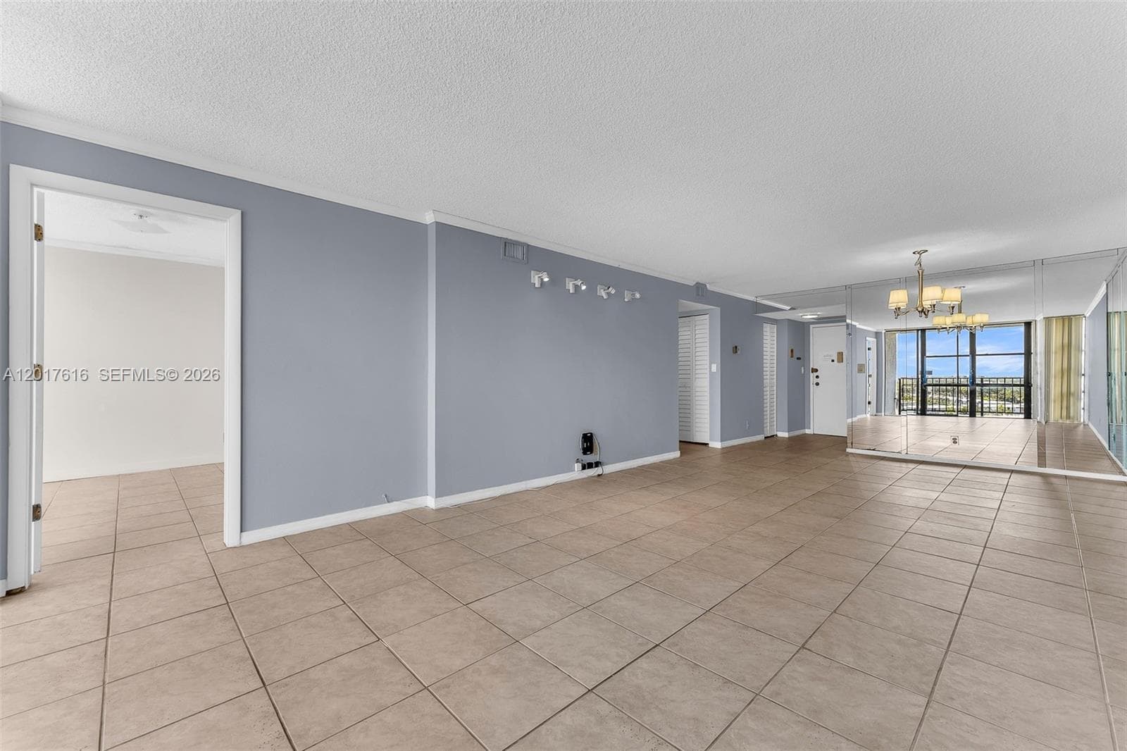 800 Parkview Drive, Unit #1007 - FOR SALE.Three Islands, Hallandale Beach, FL 33009. Florida. Oceanview Park Condominium.