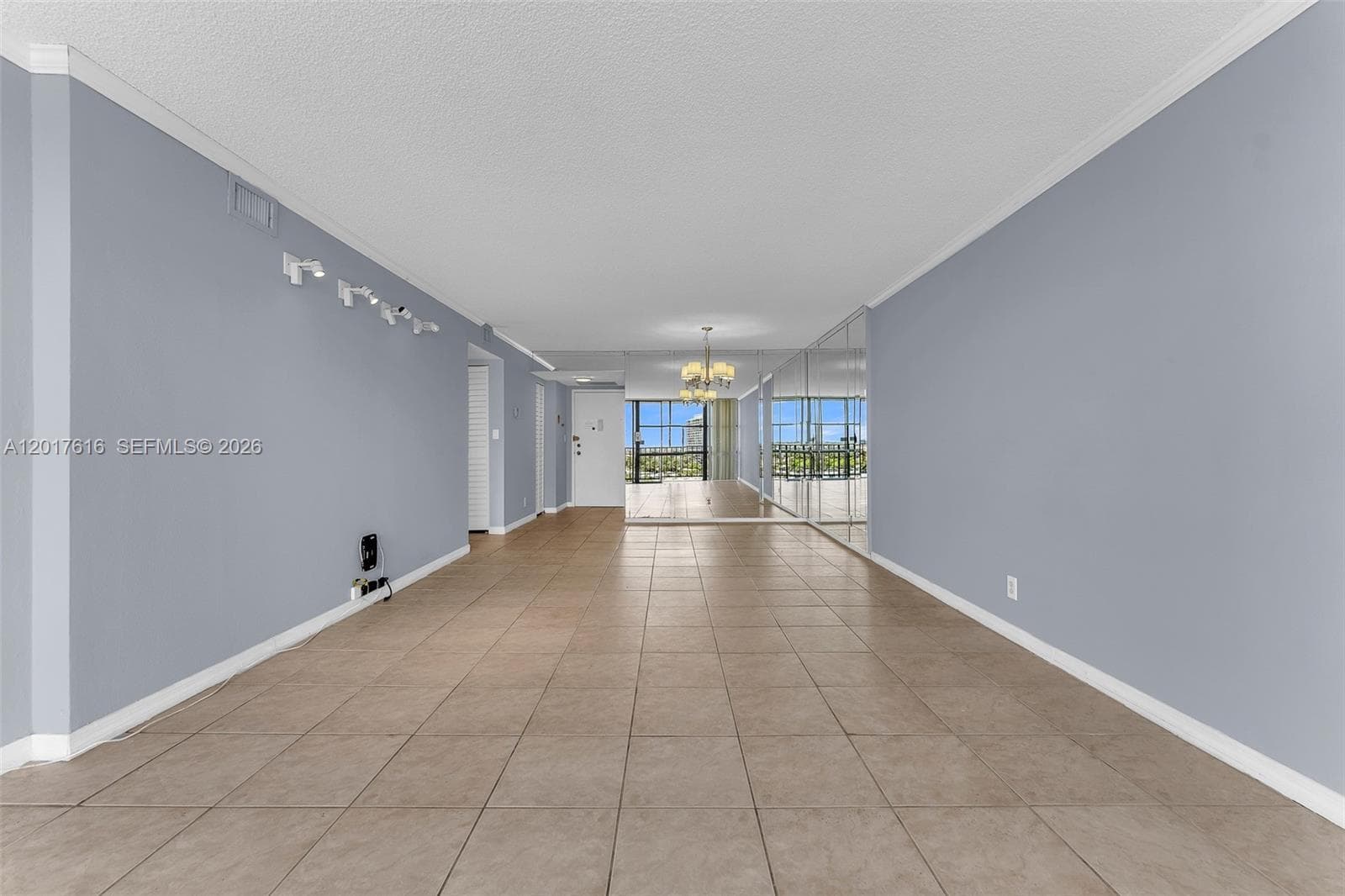 800 Parkview Drive, Unit #1007 - FOR SALE.Three Islands, Hallandale Beach, FL 33009. Florida. Oceanview Park Condominium.