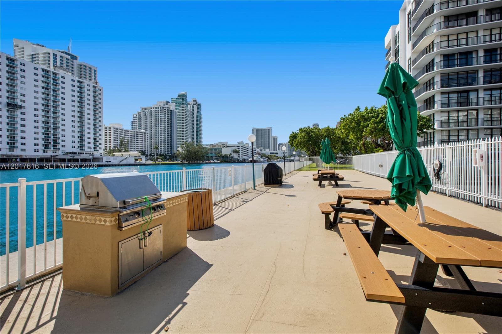 800 Parkview Drive, Unit #1007 - FOR SALE.Three Islands, Hallandale Beach, FL 33009. Florida. Oceanview Park Condominium.