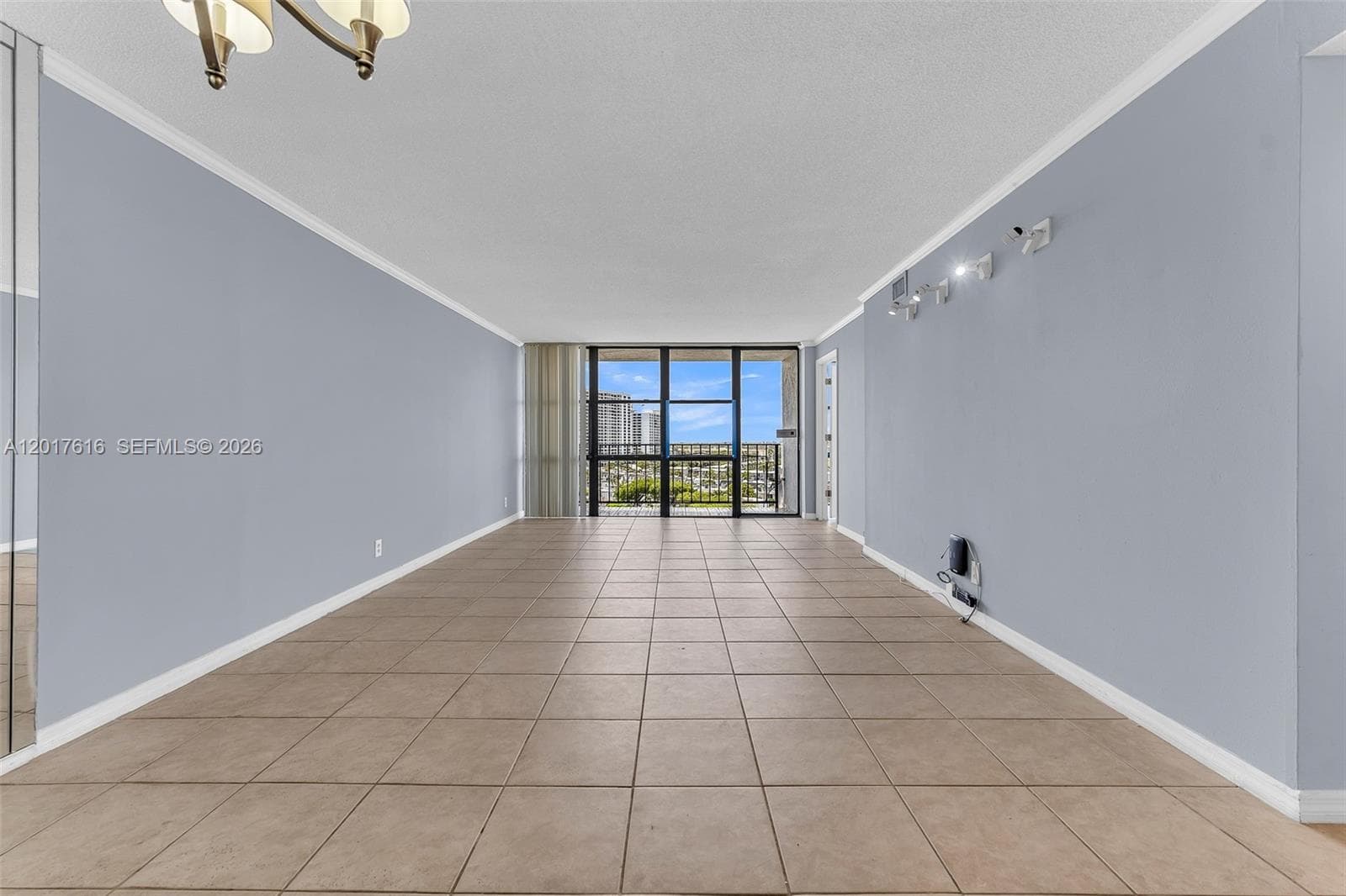 800 Parkview Drive, Unit #1007 - FOR SALE.Three Islands, Hallandale Beach, FL 33009. Florida. Oceanview Park Condominium.