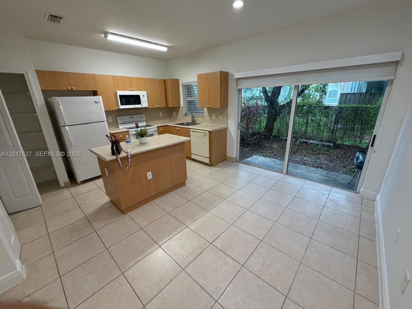 2953 SE 15th Ter photo 17