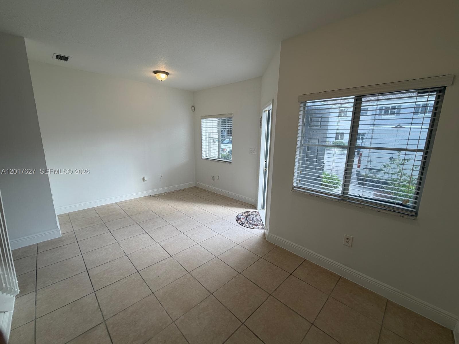 2953 SE 15th Ter photo 15