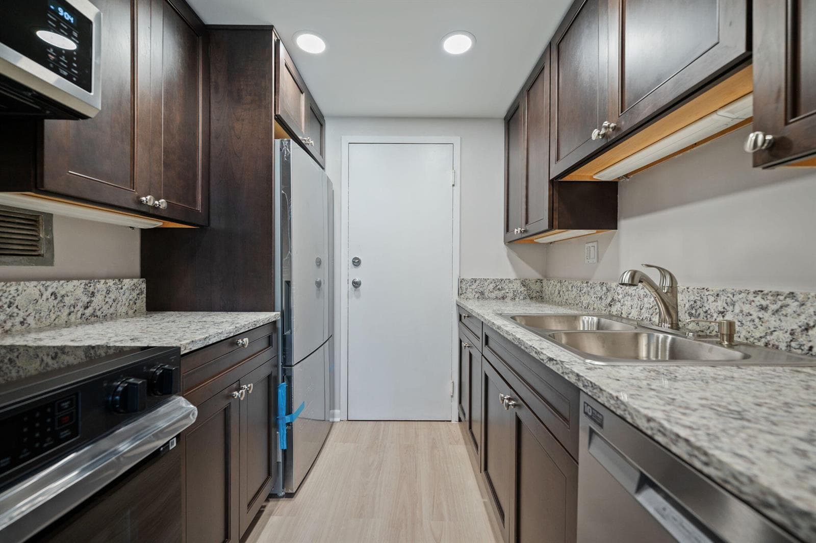 30-web-or-mls-900-ne-18th-ave