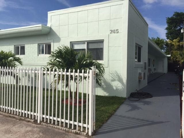 BISCAYNE BCH SUB · #3 in Miami Beach - Photo 1