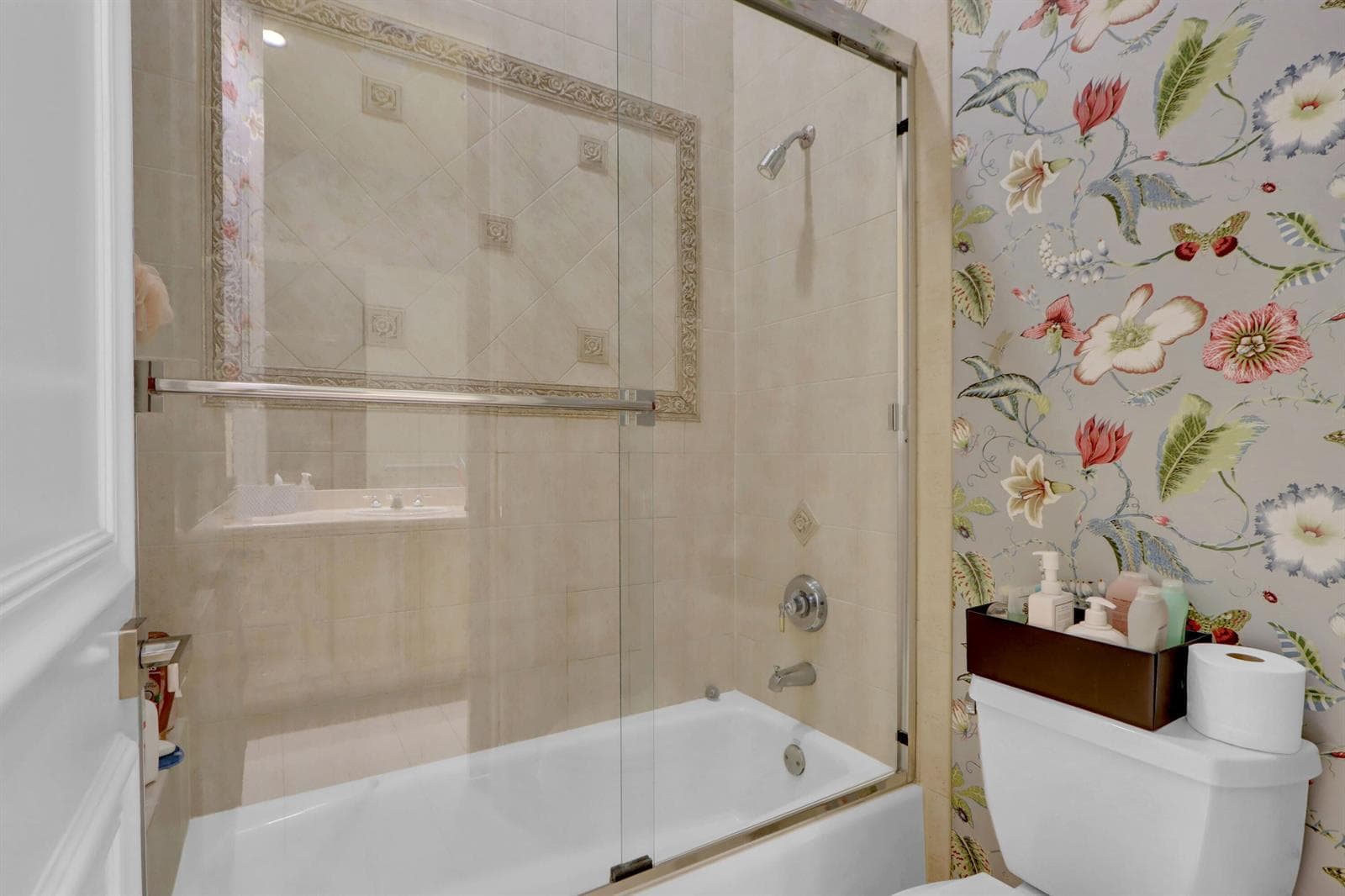 Bathroom 3 - Jack & Jill