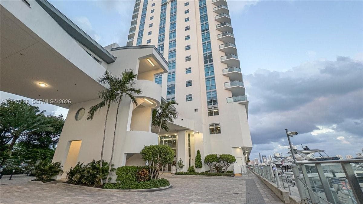 Marina Palms Residences · #605 in North Miami Beach - Photo 24