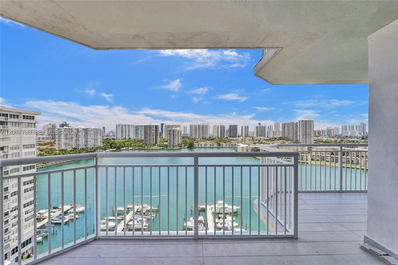 DEL PRADO MARINA · #1804 in Aventura - Photo 12