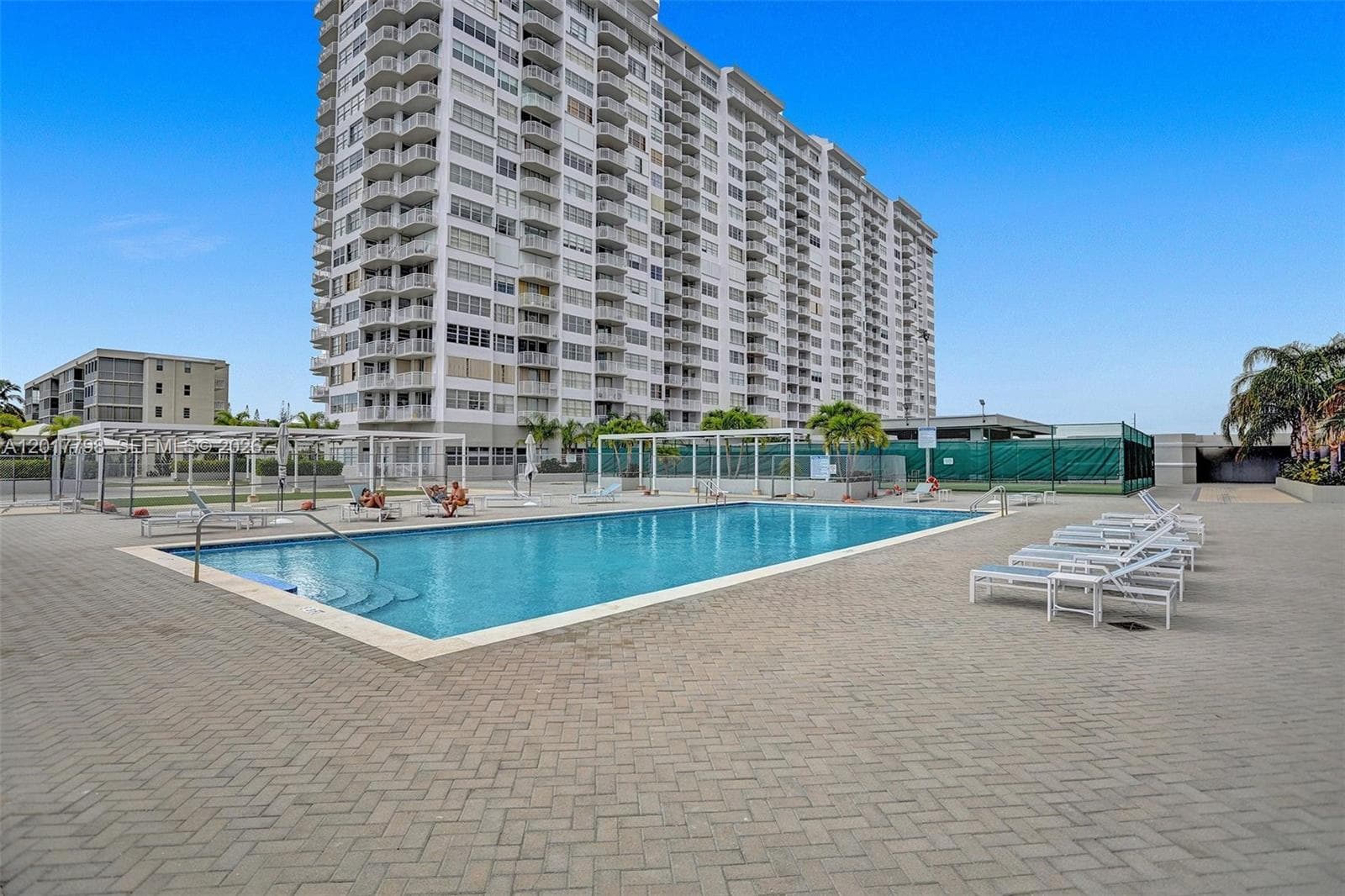 DEL PRADO MARINA · #1804 in Aventura - Photo 19