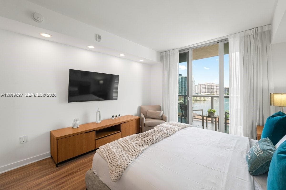 BEACHWALK CONDOMINIUM · #R1109 in Hallandale Beach - Photo 12