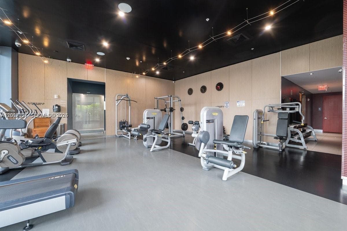 BEACHWALK CONDOMINIUM · #R1109 in Hallandale Beach - Photo 36